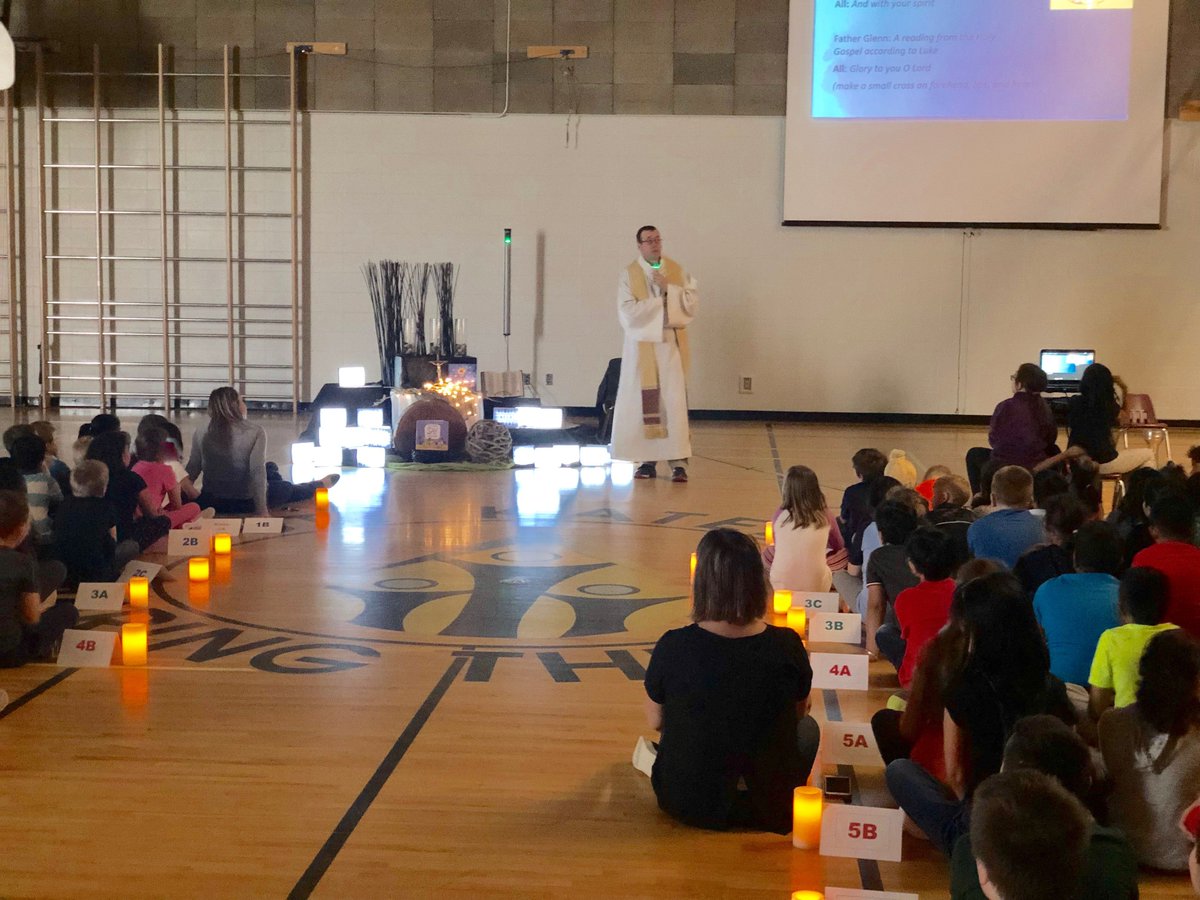 StKateriECSD's tweet photo. A huge THANK YOU to Fr. Glenn for coming to St. Kateri and helping us with our school opening celebration. With Fr. Glenn’s help, our students, teachers and parents were able to learn more about “Walking Together in the Light of Christ.” #ecsdfaithinspires
#ecsd
#abed https://t.co/dteZiicart