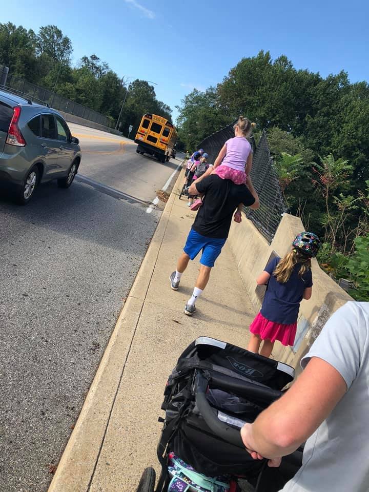 FaithKe33682708's tweet image. Good morning 
Hey @Kirsten4BOE @vickycutroneo @Jen_Mallo @chaowu2016 @MavisEllisBOE @sabina_taj! 
@PointersUnited kids from polygons 64, 1064, 129, and 1129 walked to Pointers Run Elementary this morning.  #communitystability #keepneighborhoodstogether