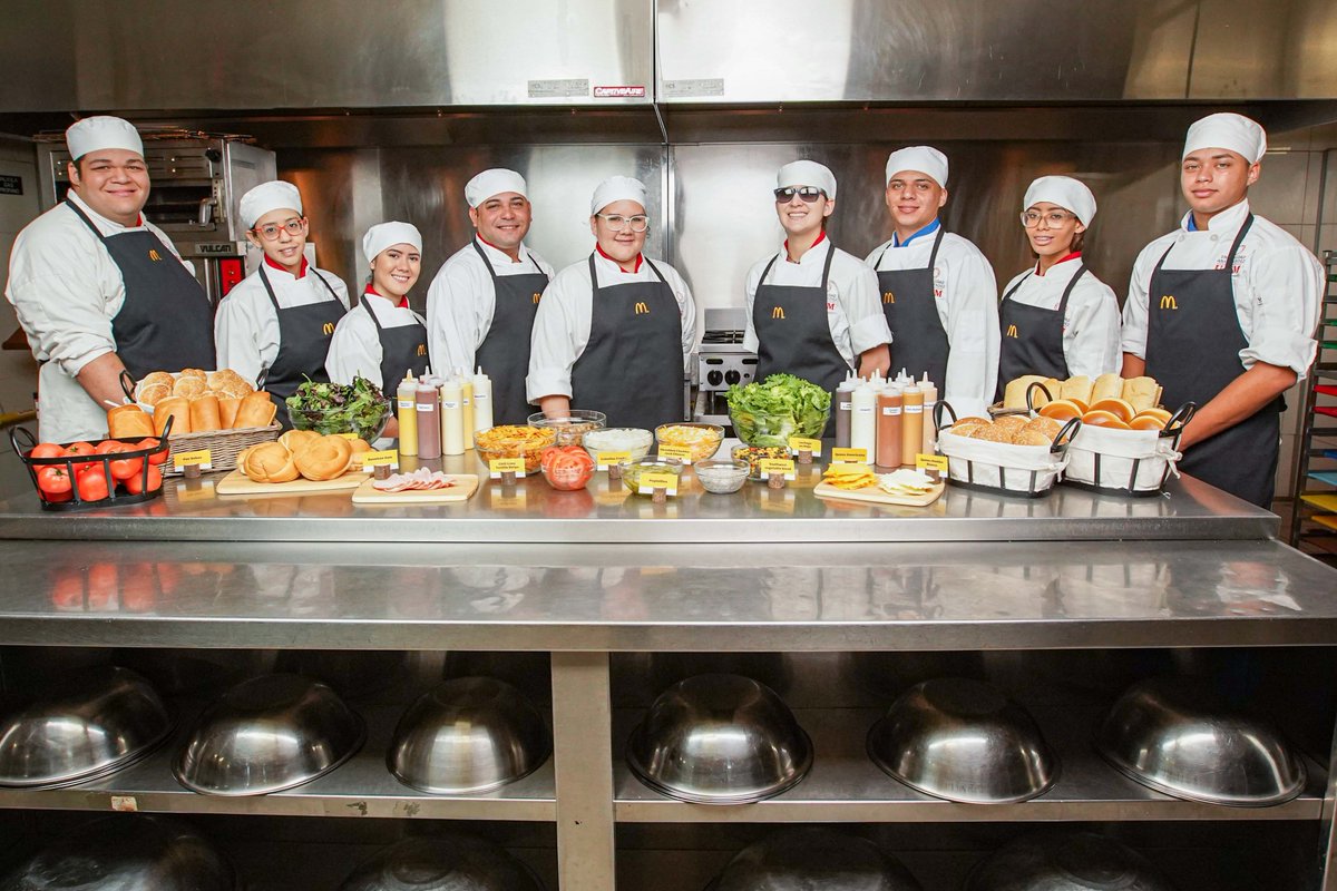 Estudiantes de Cabo Rojo aspiran a crear nueva receta para  <a href="/McDonalds/">McDonald's</a> - ow.ly/YOWJ50wbMfx