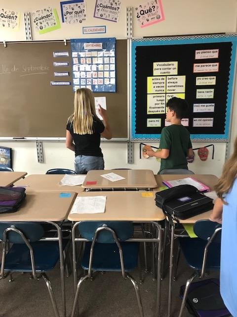 SraPollard's tweet photo. Examenes oculares en clase hoy! A super fun, easy and practical way to have students practice the Spanish alphabet! https://t.co/pIm8mJKWTp
