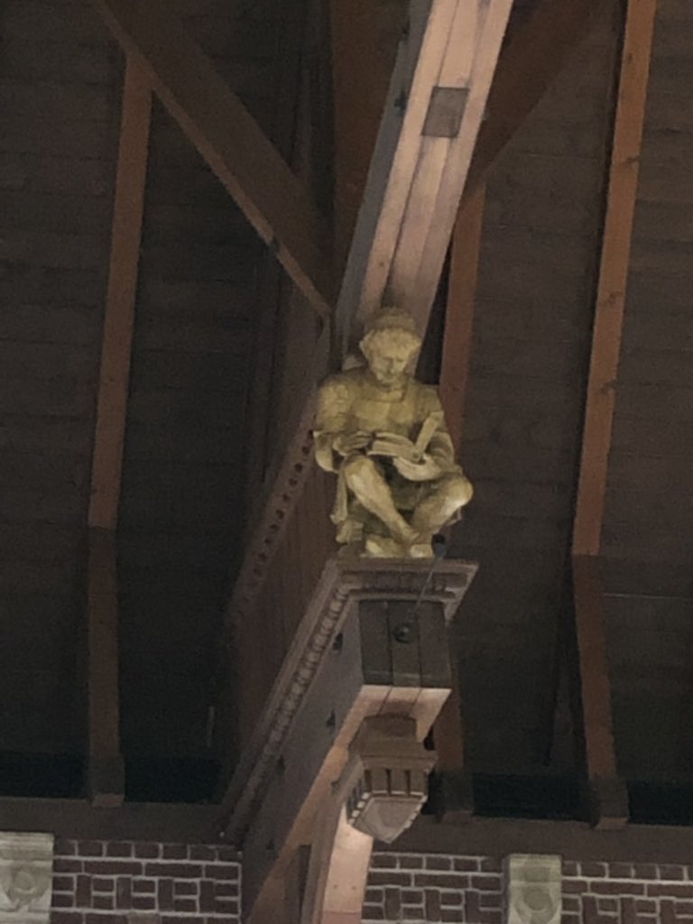 plasmaphysmom's tweet photo. Two of the statues overlooking the @MlHelio talks #mlhelio19 https://t.co/M50CEXotva