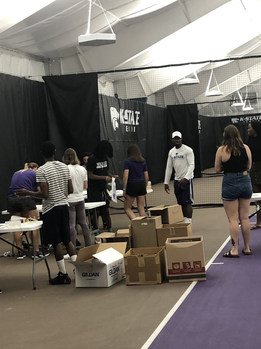 KSUSigmas's tweet photo. Brotherhood, Scholarship, Service——————–——————————
Great time volunteering and helping with prep work for the annual School Fit Challenge by Body First.

If anyone is interested in volunteering DM us and we’ll be glad to give you more information about it! https://t.co/I8qlehBcgC