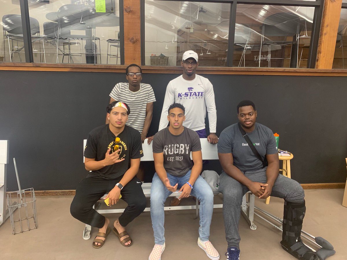 KSUSigmas's tweet photo. Brotherhood, Scholarship, Service——————–——————————
Great time volunteering and helping with prep work for the annual School Fit Challenge by Body First.

If anyone is interested in volunteering DM us and we’ll be glad to give you more information about it! https://t.co/I8qlehBcgC