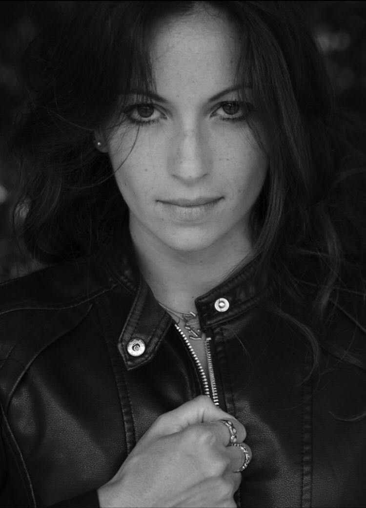 EleonoraTiberia's tweet photo. Nuovo book... #actress #cinema #fiction #photograghy #actor #attrice #eyes https://t.co/bhYNKhUMDK