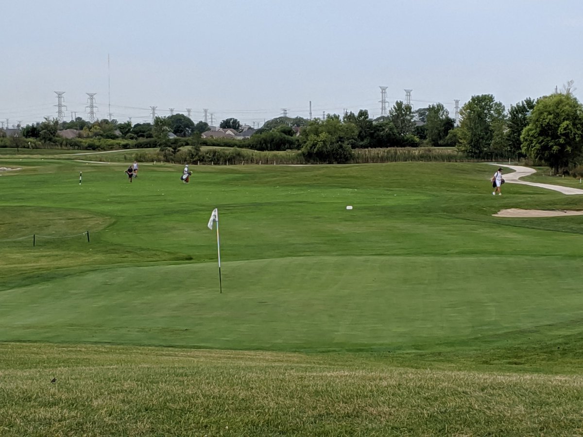 sfieldathletics's tweet photo. Michael Zender on the approach. #springfieldstrong https://t.co/pjA98gN2s4