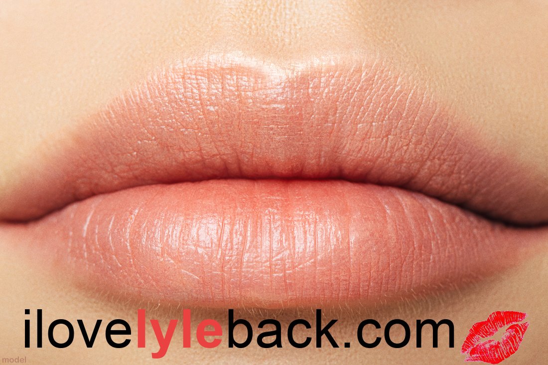 cosmeticsurgctr's tweet photo. The art of creating sensuous, luscious lips!  #lips #lusciouslips #sensuouslips https://t.co/Xx3MN8POeT https://t.co/qRM34CnCgU