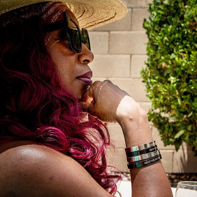 confidence4u2's tweet photo. Hello, Fear. 
It’s been a while since we met, but I know you’re still around...and I have a feeling you might be looking for me. 
Perhaps I should make it easier and come find you, Fear. 
To remind you who I am. 🔥

#BeYourOwnBeautiful https://t.co/xgWPOjK58M