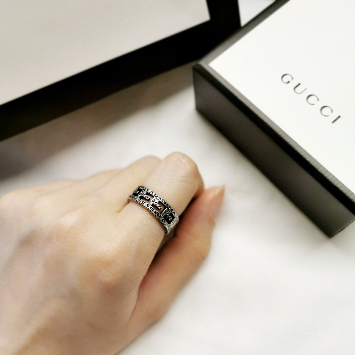 gucci ring me