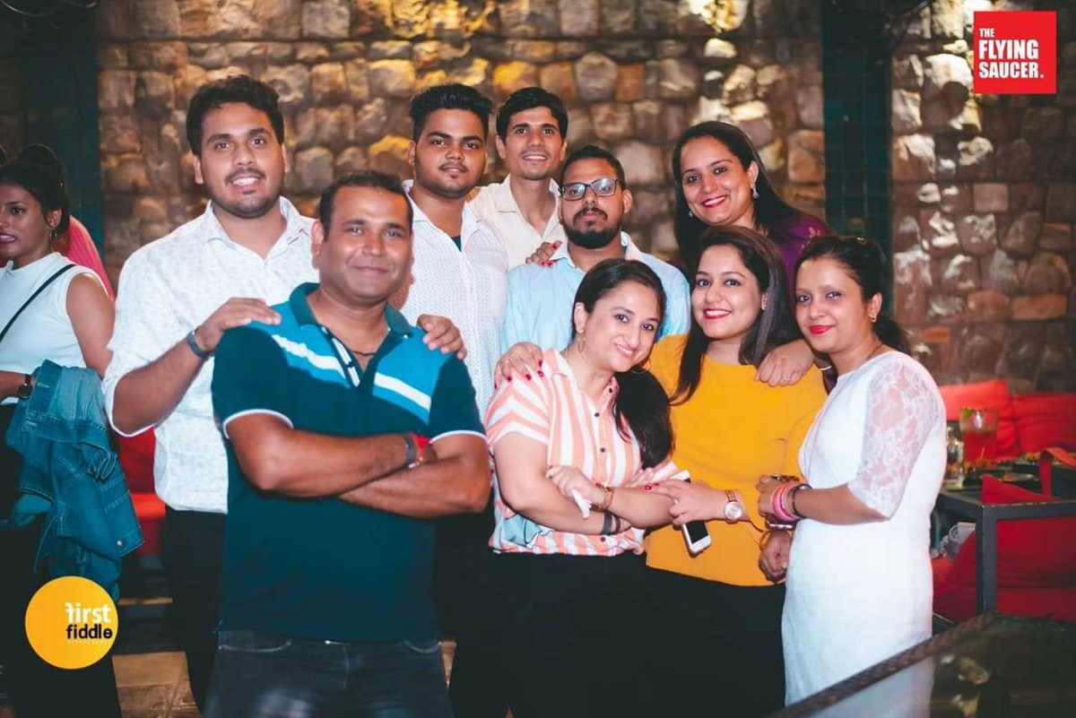 theyellowcoin's tweet photo. Teaholics, party animals, selfie-kings/queens - sums up the team that works hard & parties harder.
#TYC #TYCCommunication #MondayMotivation #PartyAnimals #TYCians https://t.co/66vFEvUAmJ