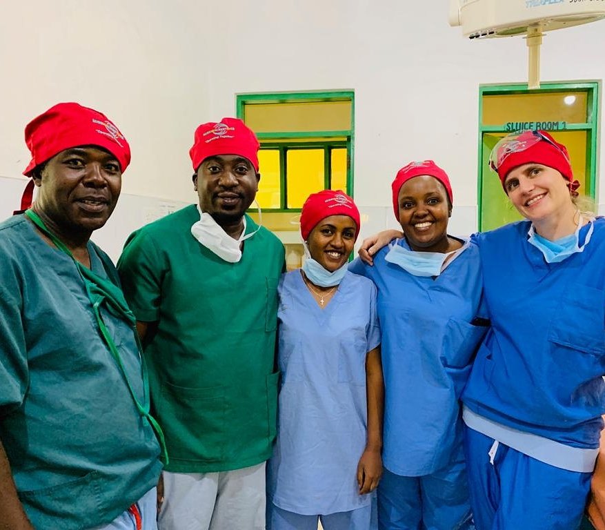 Mission: Restore tweet media