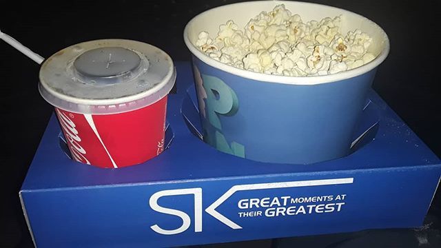 jojoe0201's tweet photo. Ready For the Movie https://t.co/BqEWPbXW3u https://t.co/3JDDku5Edr