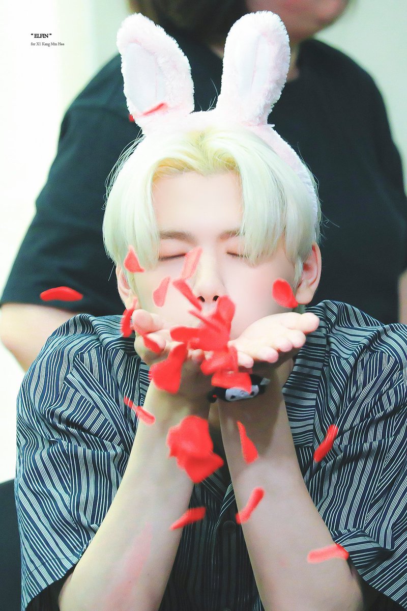 elfin_mh's tweet photo. 민희야 처음부터 끝까지 너무 고마워
앞으로도 오랫동안 함께하자!

#경축_민희왕자님_탄신일
#HappyPrinceMinheeDay https://t.co/lL1o0QpOKy