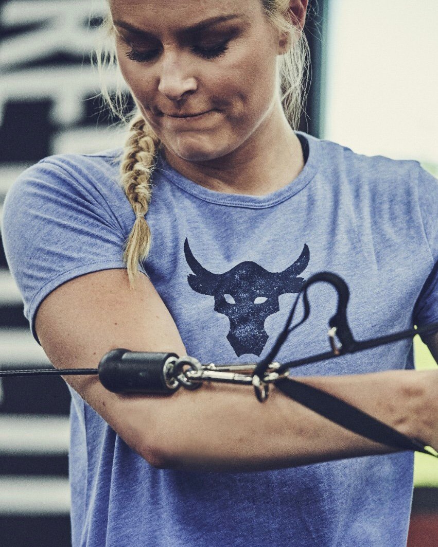 .@lindseyvonn knows that it takes an Iron Will to keep pushing. The latest #ProjectRock collection drops 9/19.