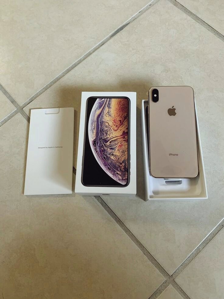 saipoel96aza's tweet image. Selamat
Anda (@jeonsyub) telah menangkan giveaway fto iphone xs max 256GB 
Ongkir di tangung pemenang :v
#DRTP