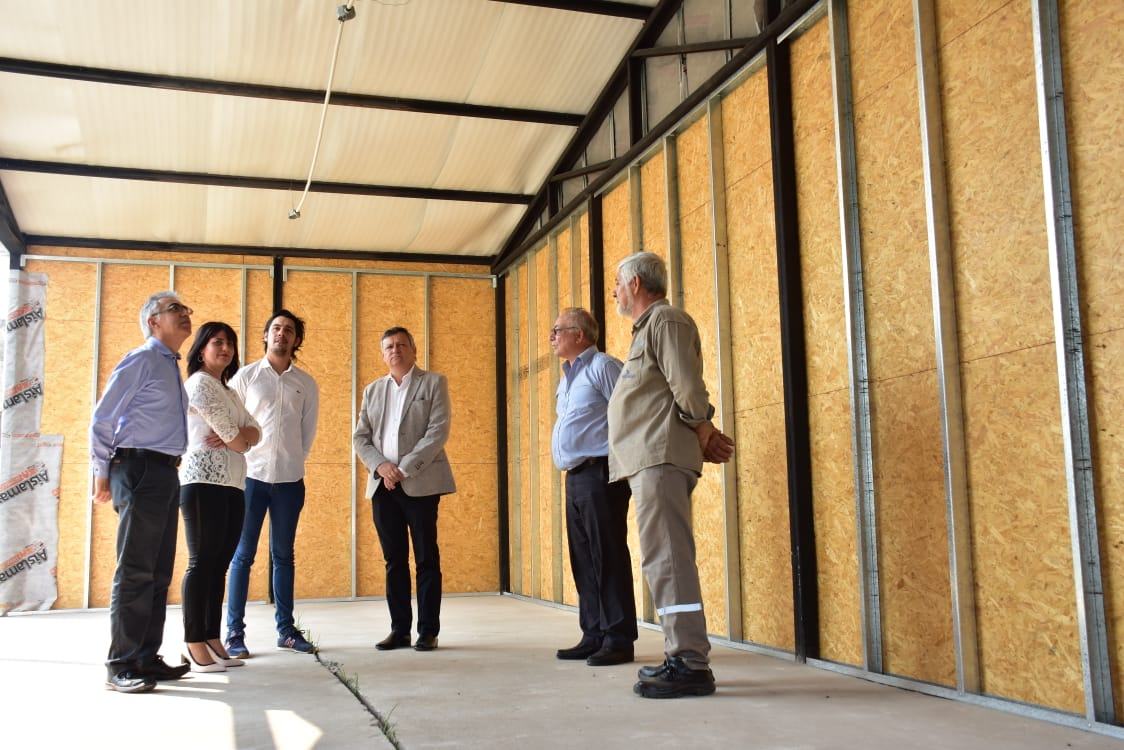 Junto a la intendenta Gladys Lilian Piccilli y el presidente de <a href="/Secheep_Oficial/">Secheep.Oficial</a>, recorrimos las oficinas en construcción de la empresa. Hoy vemos a la localidad trabajando y yendo hacia adelante. 💪💪
#AniversariosChaco