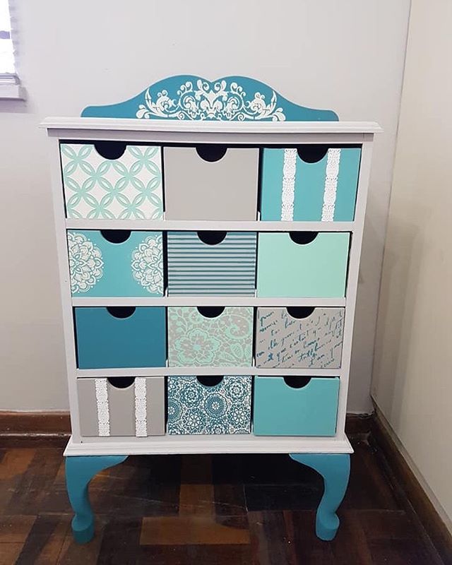 GrannyB_Paint's tweet photo. How delightful is this?
Just one of many beautiful projects coming out of @maria.belle1 classes ❤️👵🏻
.
.
#chalkpaint #revamplikeachamp #grannyb #dontReplaceItGrannyB_it #artsandcrafts #proudlysouthafrican #proudlysouthafricanchalkpaint #gbpin #diy #decor… https://t.co/hZX5xRJGwp https://t.co/FDEwvItzpJ