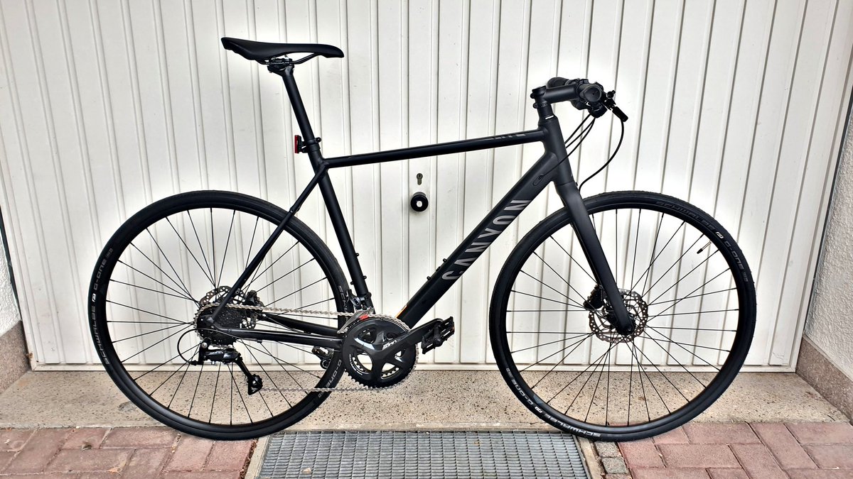 BrennrDE's tweet photo. Da ist das Ding! #canyon #roadlite https://t.co/3zzEbHRd4O