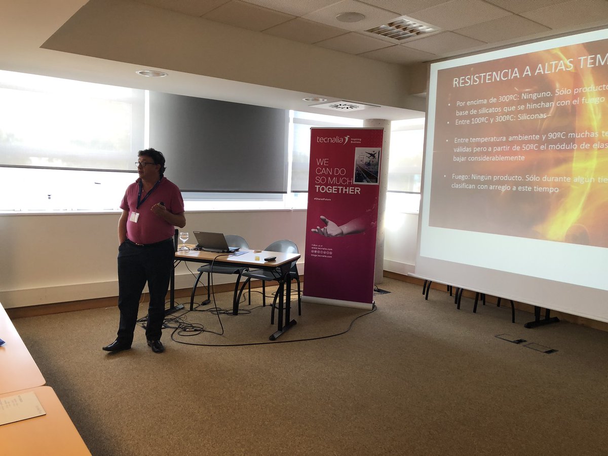 GEAA_adhesion's tweet photo. Alberto Satre @Sika cierra las charlas técnicas del workshop hablando de la unión de materiales difíciles @GEAA_adhesion @ASEFCA1 @tecnalia https://t.co/aeb2WvrpYd