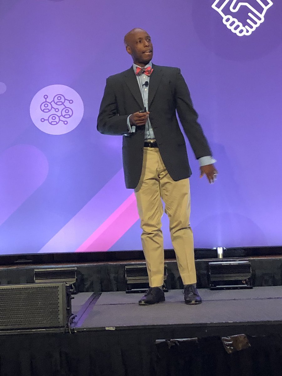 DrErinSays's tweet photo. How do we actively act as an ally in healthcare=to bind together 🙌🏽.. it gives us insight into both struggles, bias and what we face #FIX19 #SoundAtFix19 @feminemtweets #NerdLikeMe @SoundPhysicians #nerdjokes https://t.co/k5dvPtfTBp