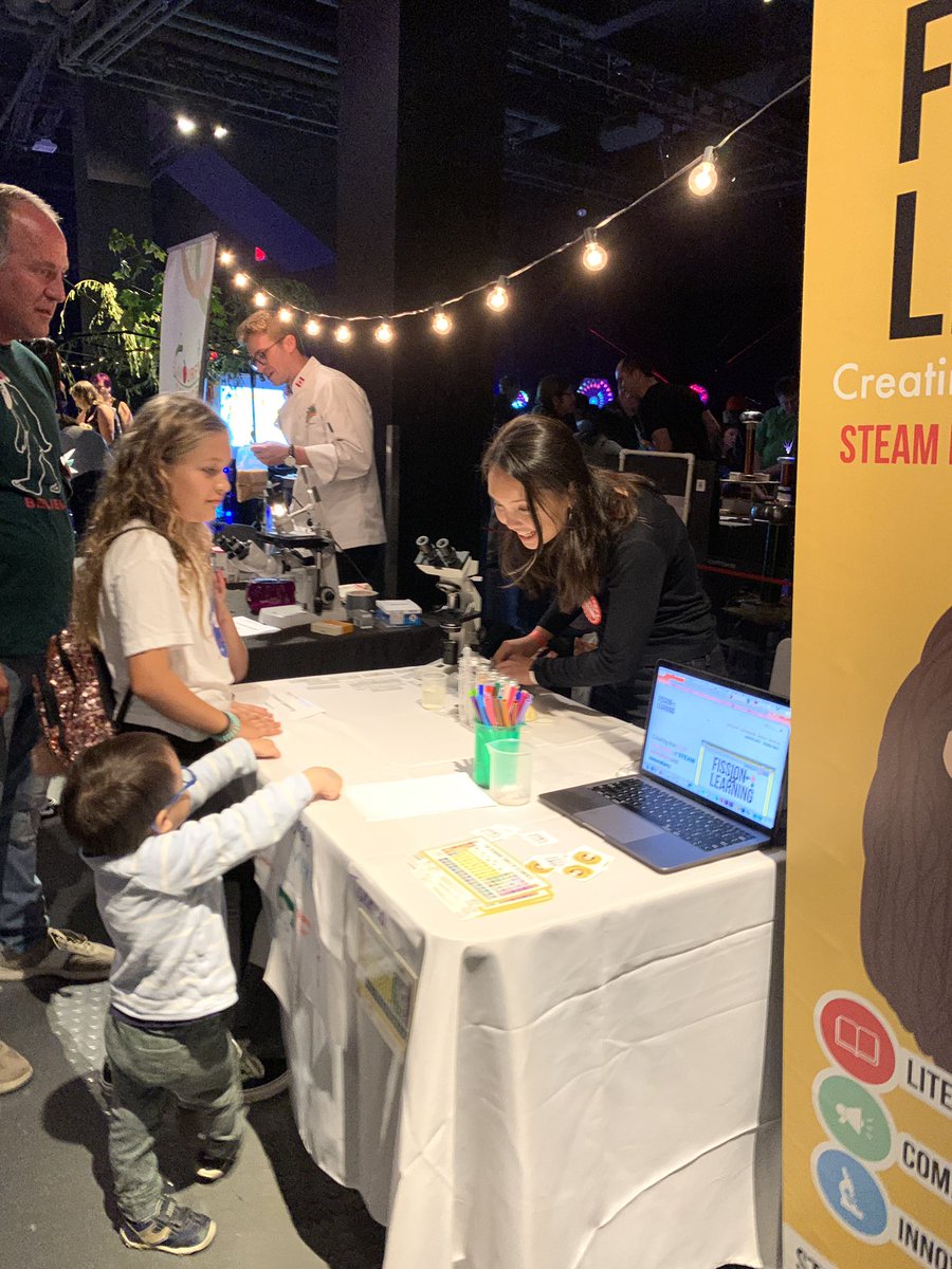 stem_files's tweet photo. I had a blast on Saturday @vanmakerfaire @scienceworldca with @Norbert_Banyi !

Thank you to @nserc_crsng for helping support both @fissionlearning and @Norbert_Banyi! We couldn’t have done it without your support 🧬🔬🧪 https://t.co/BNzQikthGE
