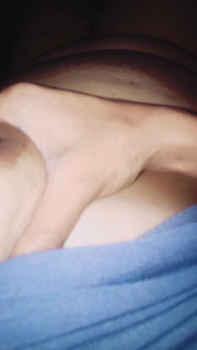 Jonikong3's tweet photo. ขี้เกียจเย็ด นอนขยำนมเล่นละกัน😏😏 https://t.co/se6sY91d85