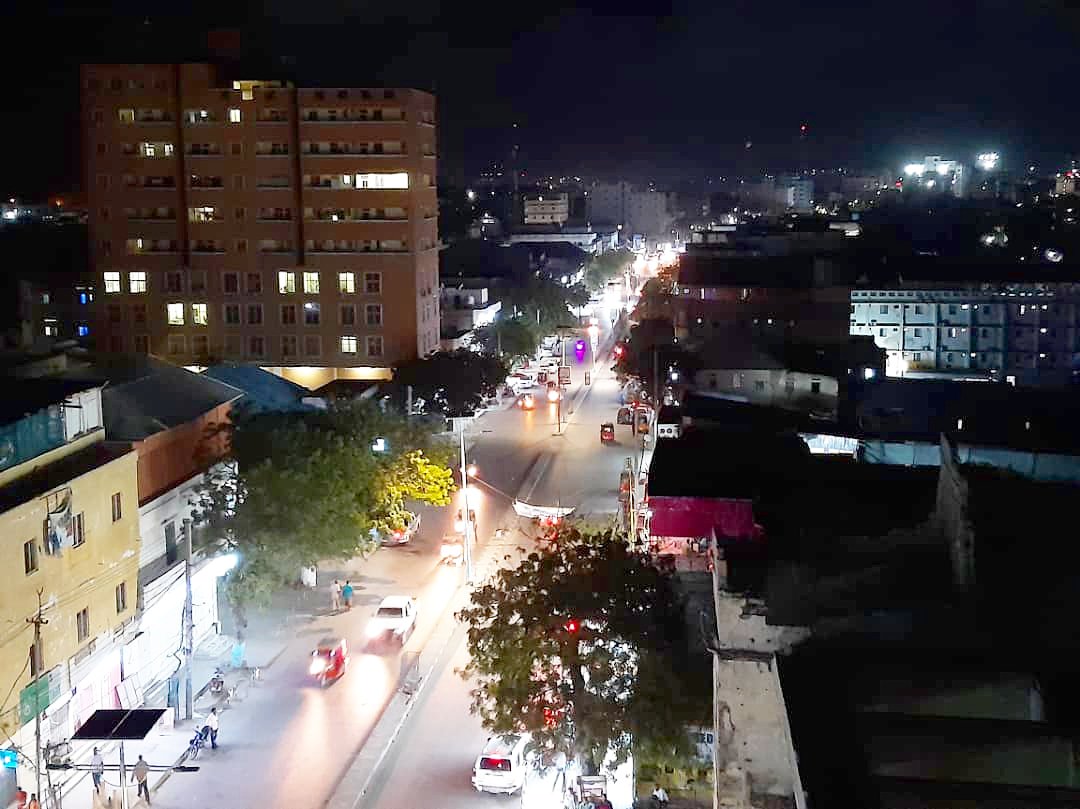 Abdirisak_Abdi1's tweet image. I am watching the beauty of Mogadishu's overview | Good evening 

#Xamar #Somalia 
#Beautifultime #RetweeetPlease