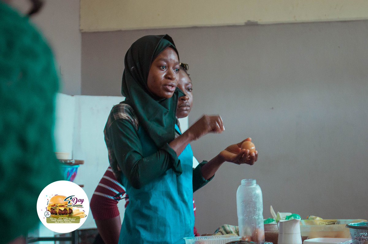 OauFaasa's tweet photo. Clips from out just concluded skill acquisition training where we taught people how to make different snacks and goodies. It was truly a sight to see. For more pictures, you can follow us on Facebook @Faasa Oau and Instagram @Faasa_Oau.

Enjoy 😘 https://t.co/31takg6o6d