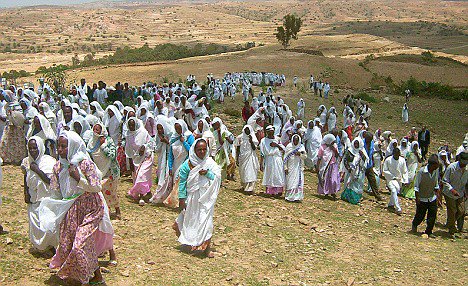 "From strategic points on the periphery of each village, the guards would raise a lit torch to warn & notify people to confront their enemies.With an effective alliance in place, the Women from each village gathered on November 29th, 1507 to discuss full Unity." #Eritrea