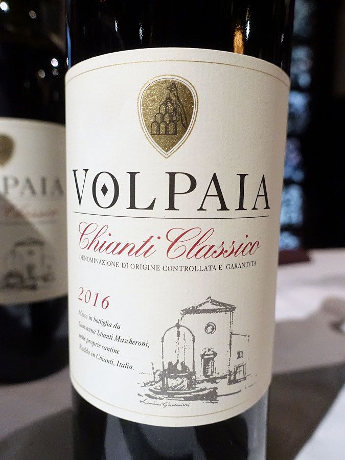 🇮🇹 🍷 Check out lovely @volpaia #ChiantiClassico (90 pts) from #Tuscany that came to @LCBO VINTAGES on Sept. 14. Limited qty only. j.mp/2O632nh @rogcowines @chianticlassico @ITAToronto #Sangiovese #Italy #wine #vino