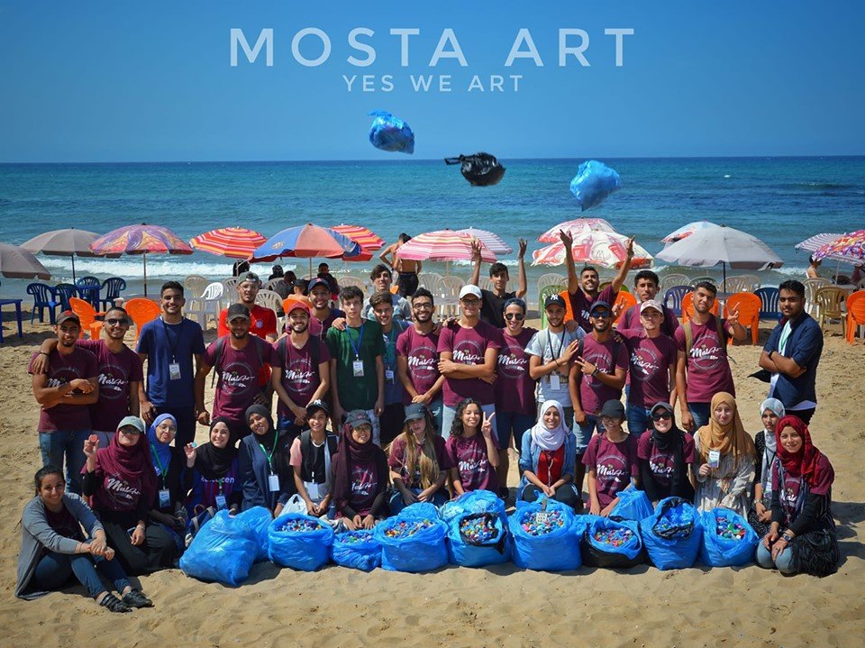 MostArt6's tweet photo. Mosta Art team launched #BottleCapChallenge for moon children.
#SaveTheKids #DontThrowTheCaps #Volunteers #MostArt #PlasticCaps #BottleCaps #PlasticBottles #Recyle #Mostaganem #Sablettes – à Mostaganem. https://t.co/3cuuXpjf1w