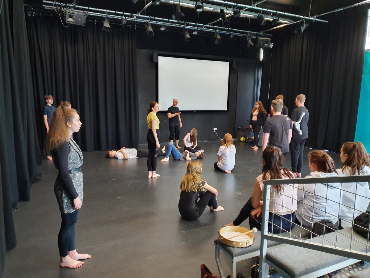UoL_Dance's tweet photo. Thank you to all the secondary and sixth form students who attended the LSFPA Taster Day today!We saw some great work from Dance, Drama and Music students. A fantastic day, well done everyone!
#sirrobertpattinsonacademy #ketteringbuccleuchacademy #priorylsst #sharnbrookacademy https://t.co/1BZCdSXpPv