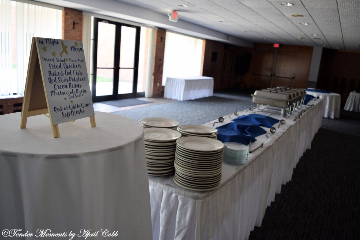 tendermomentsLL's tweet image. What's for dinner? ✈#details #custom #menusign #pilot #birthdayparty #retirementparty #tmevents #tendermomentsbyaprilcobb
.
.
When the details matter the most - book Tender Moments by April Cobb for your next event! buff.ly/2OISCvK