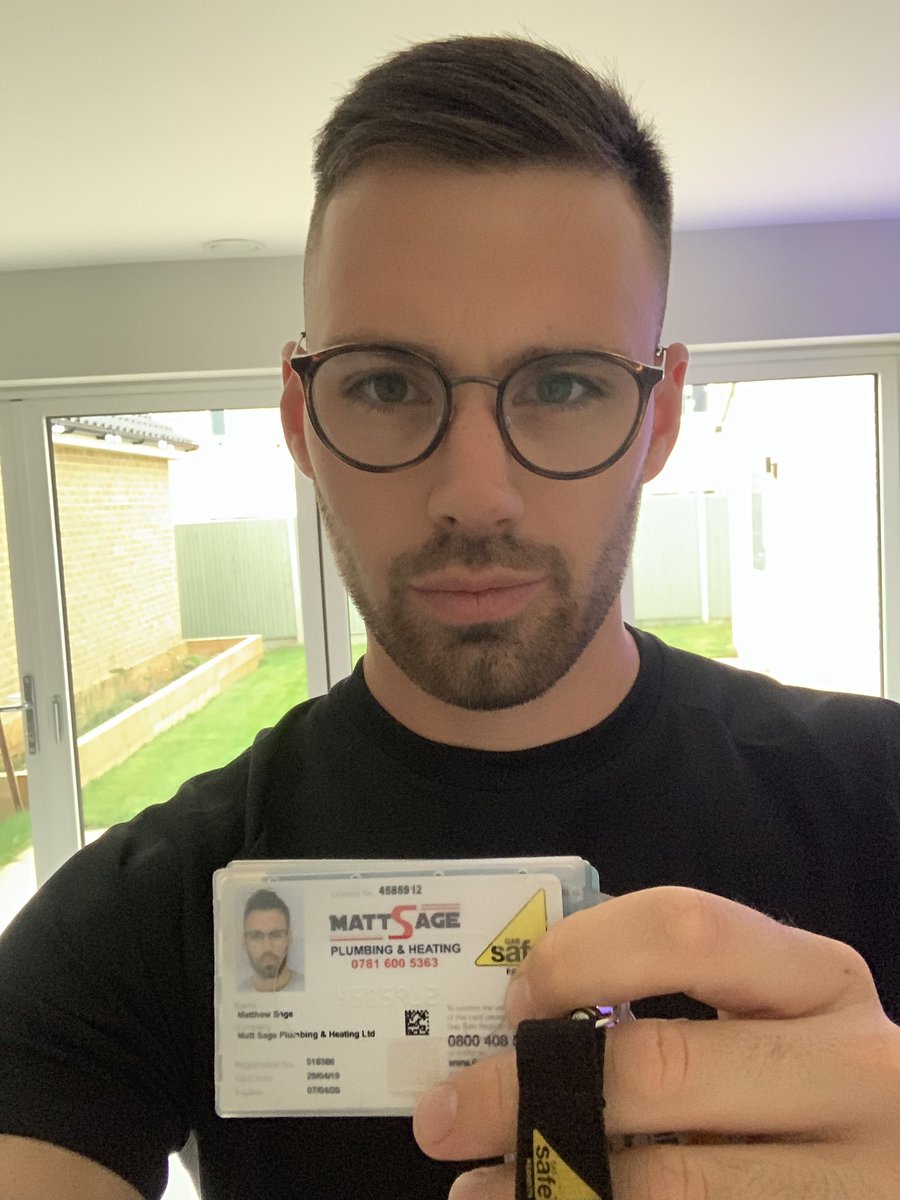MSagePlumbing's tweet image. Rylan supports Gas Safty week 😉 #REGARDTHECARD #GSSH #GSW19