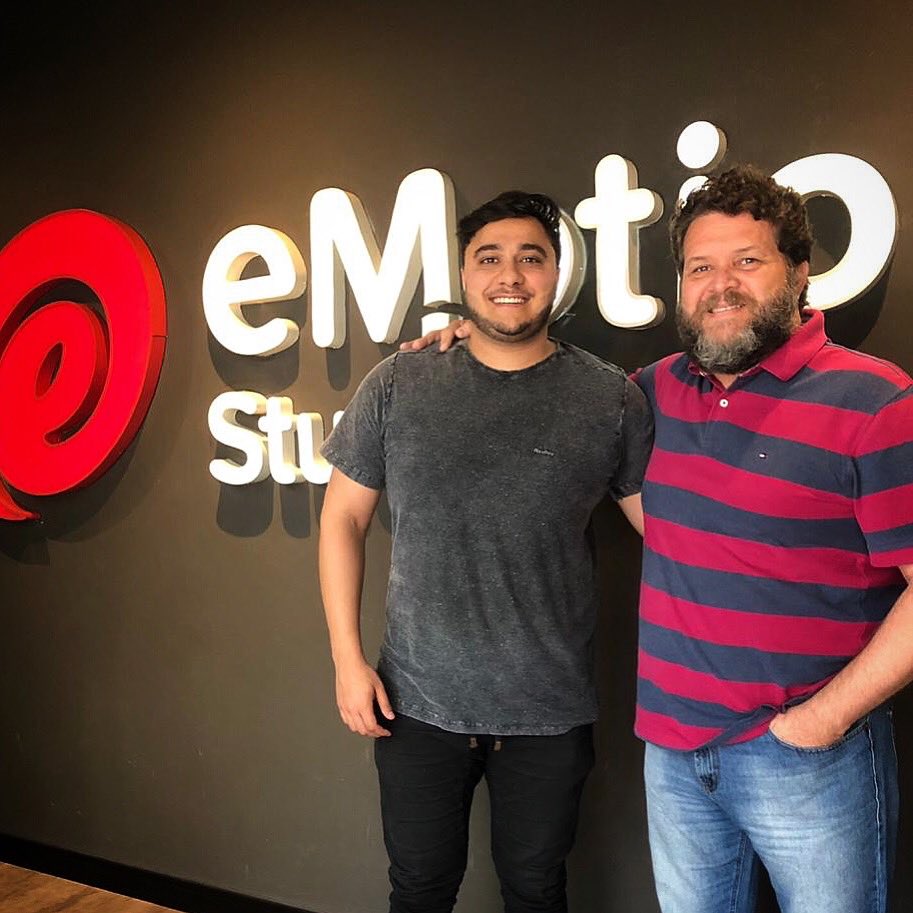 1BigMediaGroup's tweet photo. Recebemos hoje a visita do nosso parceiro @joaoltannure esposo da @htannure - novidades vindo aí! 

#hitbel #mktdigital #youtube #helenatannure #digital #podcastbrasil https://t.co/Tal9BYQSL5