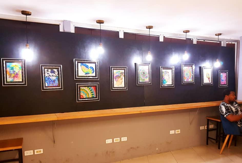 Festigraffiti's tweet photo. En images le vernissage de l’expo baptisée "Chaos Na-Bo" de @AudeCencia et Assaf dans le cadre de la 4e édition de Festi Graffiti. Une expo signée @banjHT &amp; @Festigraffiti

#Festigraffiti #StreetArt
#Graffiti #Artwork #Wallpaint #SprayPaint #ArtUrbain #UrbanArt #Mural #Art #Haiti https://t.co/ugyGez7cum