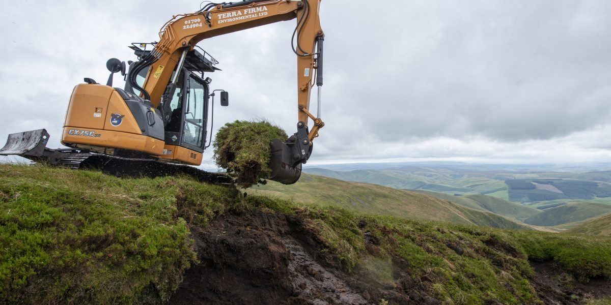 NlandNP's tweet photo. Our Peatland restoration of the Cheviot reaches new heights in the battle against climate change.
https://t.co/wAQjELxbap https://t.co/HfsVqveB11