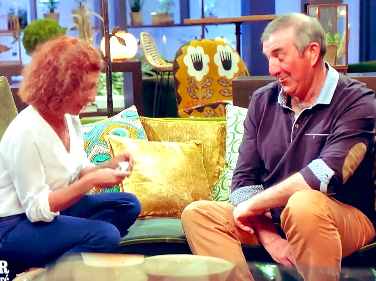 Poulpitto1's tweet photo. Ce coussin est perturbant 😱 #ADP2019 https://t.co/dCaEOtebhu
