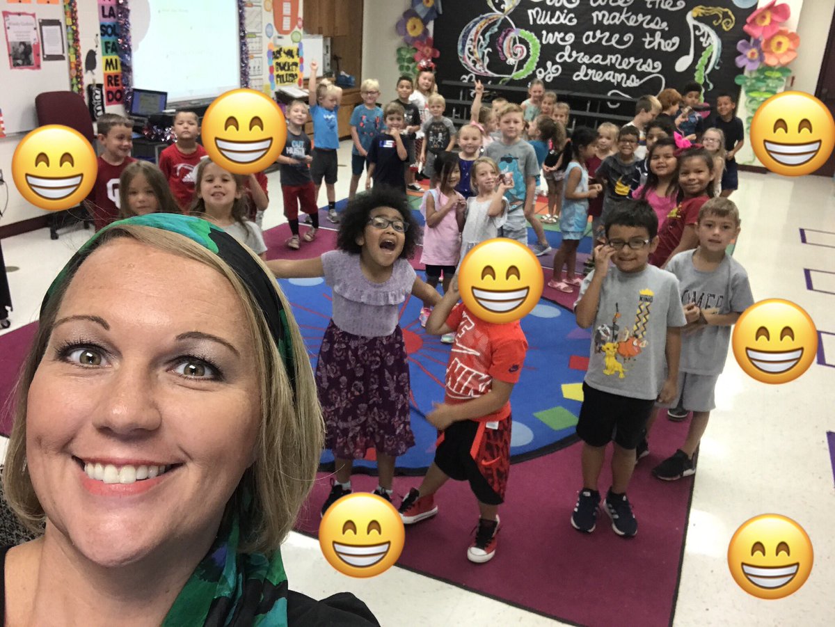FinleyKristen's tweet photo. Double Kindergarten on a Monday with bean bags? Sure, why not... Big fun and lots of smiles! #mymusicclass #beanbagboogie #byngpride https://t.co/GWsETdnYL6