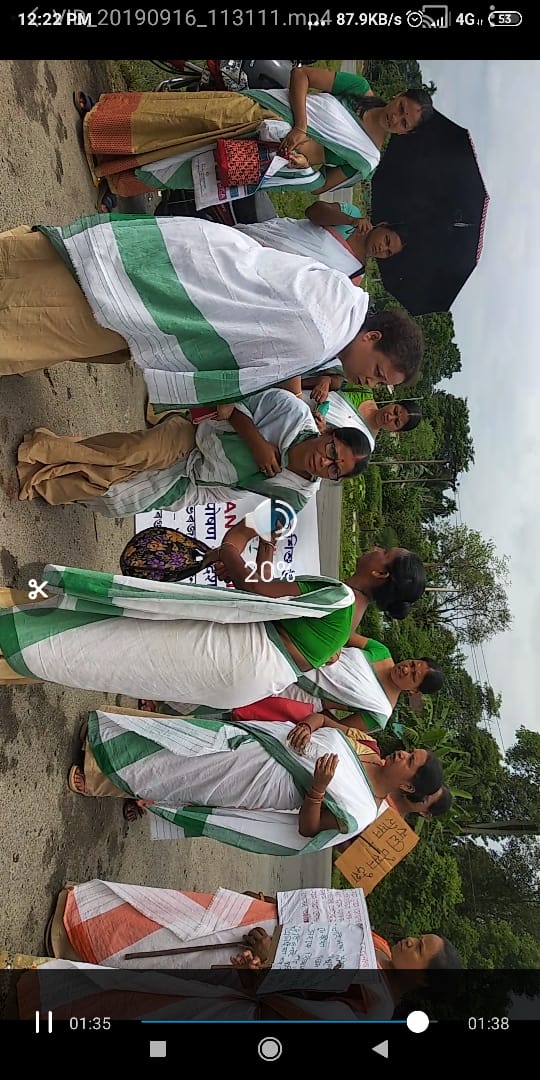 Mehnasheen786's tweet image. Baator Naat ( street play) based on Anemia, Hygiene and Environment cleanliness organised by AWW, AWH, ANM and ASHA under guijan icds project , Tinsukia. @PoshanAssam @PhukanGitashree