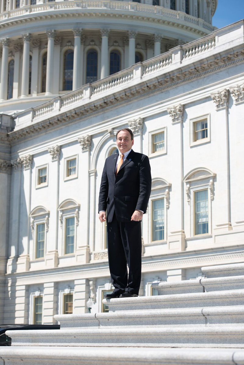 ACPIMPhysicians's tweet image. ACP president @rmmclean84 is on Capitol Hill today with #AmericasDocs to bring health policy priorities to the attention of lawmakers. ow.ly/7Sth50wbvRh