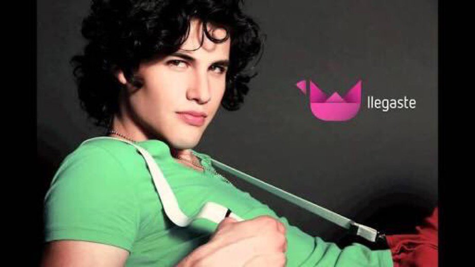 #UnDiaComoHoy #16S de 1993 nace André, cantante pop originario de Tabasco, México.
#André
<a href="/AndreMxOficial/">André</a>