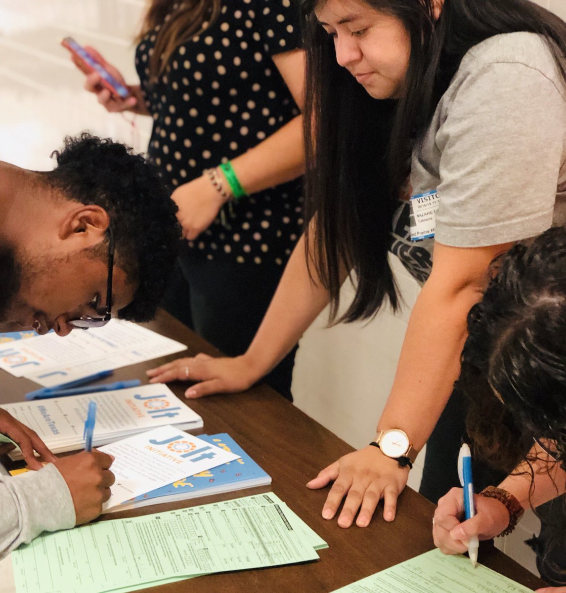 GPHSGophers's tweet image. Get registered to #vote @JoltInitiative @JoltAction is here on campus to help during all lunches today. @GPHSPhoto @Gopherstuco @GO_4NEWS @GPseniors20