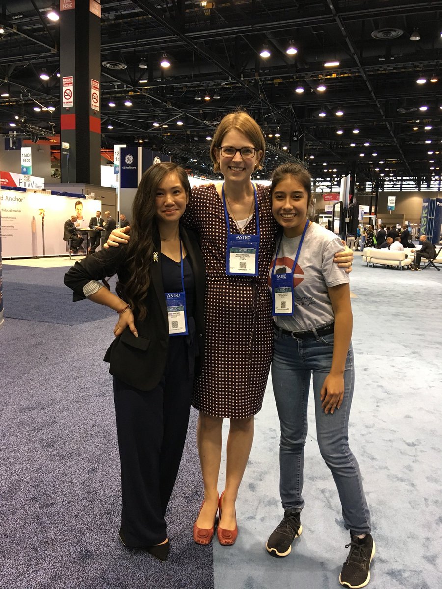UCCancerCenter's tweet image. Thank you @ASTRO_org for hosting undergrads and medical students for an outstanding career development session at #ASTRO19 in Chicago yesterday. Our #ChicagoEYESonCancer and #researcHStart students &amp;amp; alums had a great day!