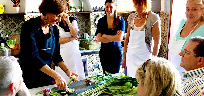 ARTESITALIA's tweet photo. Noi di Artès crediamo che la formazione non debba essere mera teoria ma debba, piuttosto, puntare al giusto equilibrio tra professionalità e applicazione pratica. Il mercato del turismo è in evoluzione e chiede a gran voce unicità, originalità, novità
https://t.co/a3LJjnz3Hp https://t.co/OYMh1VH5tD