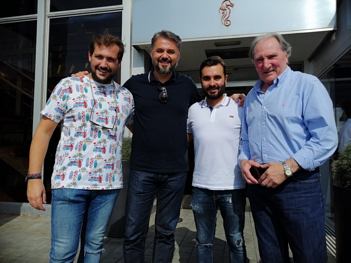 SER_Gijon's tweet photo. 📻⚽️ El @SERDepGijon del lunes

Tertulia #CYASA desde el restaurante Bellavista. Analizamos el empate del Sporting ante el Deportivo con Iñaki Churruca, @AForcelledo y @suagarjo1 

🔽🔽🔽
https://t.co/CGJsilVSTQ https://t.co/G1O1fQVga7