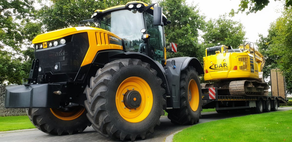 New addition to our fleet #newtoy #fastrac #JCB <a href="/ECIJCB/">ECI JCB</a> <a href="/JCBmachines/">JCB</a>