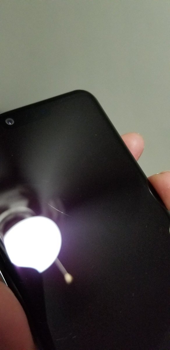 itsAstro_'s tweet photo. @SomeGadgetGuy Got it Saturday, the face unlock feature is a lot faster and better then Samsung's version, haven't had to use fingerprint lol. Since it was "used" it has 3 very light scratches on screen but u can't see them when display is on, $265 was a good deal for this G8! https://t.co/5NXiK7LifD