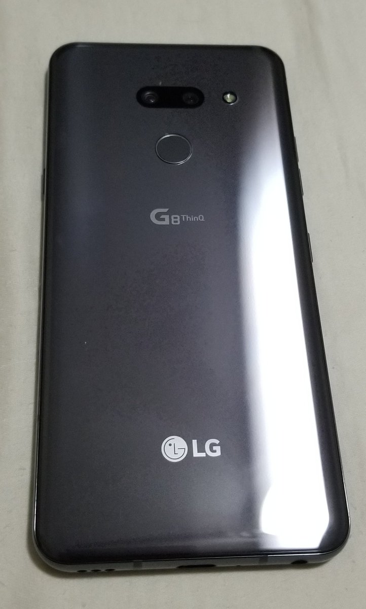itsAstro_'s tweet photo. @SomeGadgetGuy Got it Saturday, the face unlock feature is a lot faster and better then Samsung's version, haven't had to use fingerprint lol. Since it was "used" it has 3 very light scratches on screen but u can't see them when display is on, $265 was a good deal for this G8! https://t.co/5NXiK7LifD