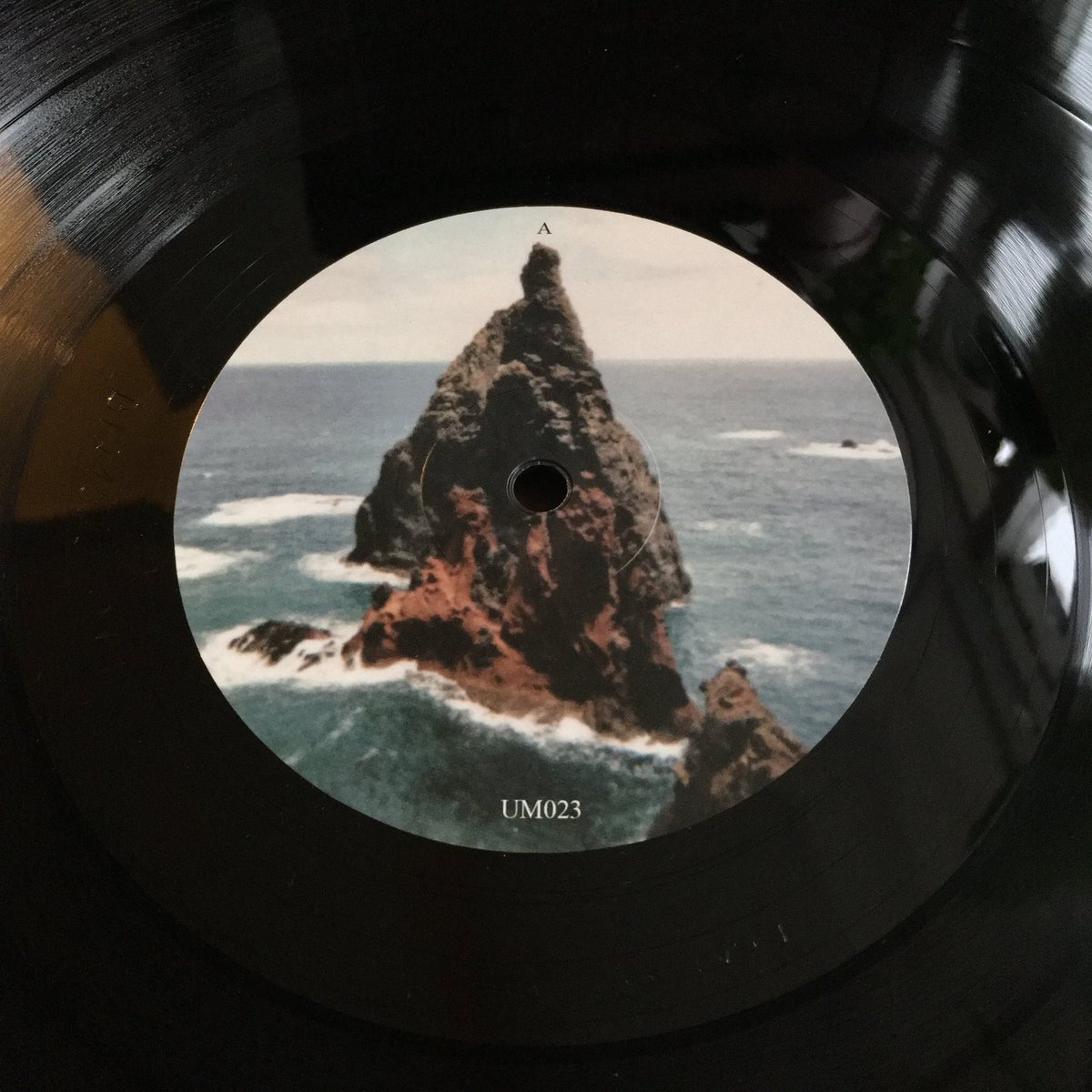 Super proud to have my photography on the inner circle of the latest Utopia Music release, <a href="/MakoUtopiaMusic/">Stephen Mako</a> ‘s amazing label! 

utopiamusic.bandcamp.com/album/the-equa…