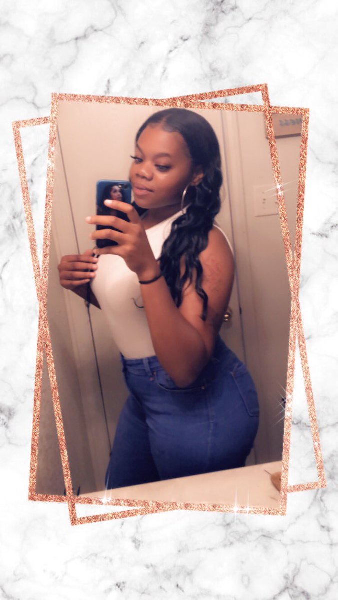 BardiKi_29's tweet photo. #happymonday #thickwitit #shortyy 😍😍😍😍 https://t.co/qs9IX5ghb3